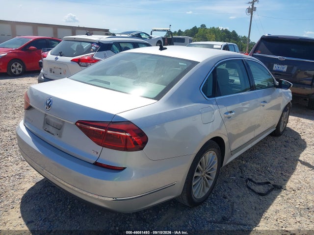 2017 Volkswagen Passat 1.8t Se მანქანა იყიდება აუქციონზე, vin: 1VWBT7A30HC023643, აუქციონის ნომერი: 46081493