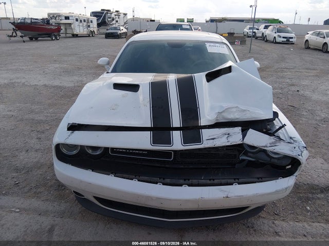 Продаж на аукціоні авто 2015 Dodge Challenger Sxt Plus, vin: 2C3CDZBG1FH789400, номер лоту: 46081526