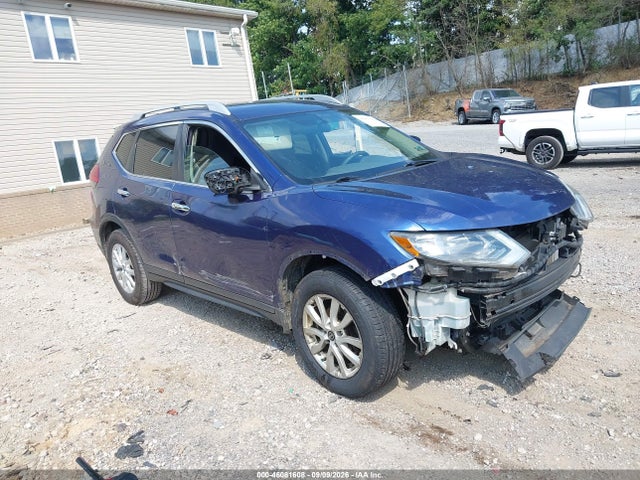 46081608 :رقم المزاد ، 5N1AT2MV1HC875168 vin ، 2017 Nissan Rogue Sv مزاد بيع