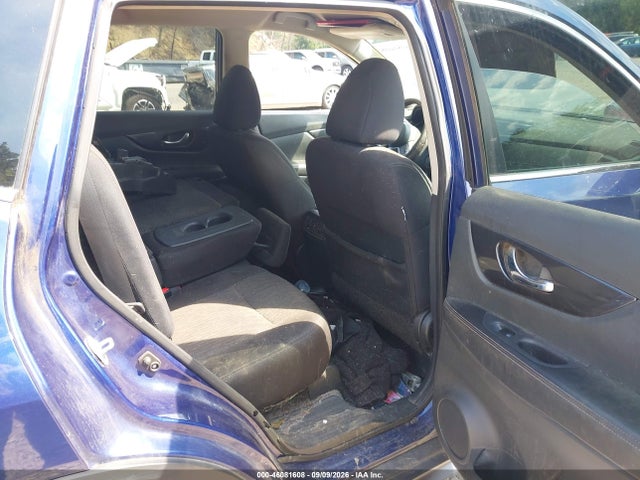46081608 :رقم المزاد ، 5N1AT2MV1HC875168 vin ، 2017 Nissan Rogue Sv مزاد بيع