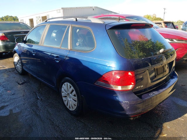 2011 Volkswagen Jetta Sportwagen 2.5l S მანქანა იყიდება აუქციონზე, vin: 3VWPZ7AJ0BM687563, აუქციონის ნომერი: 46081695