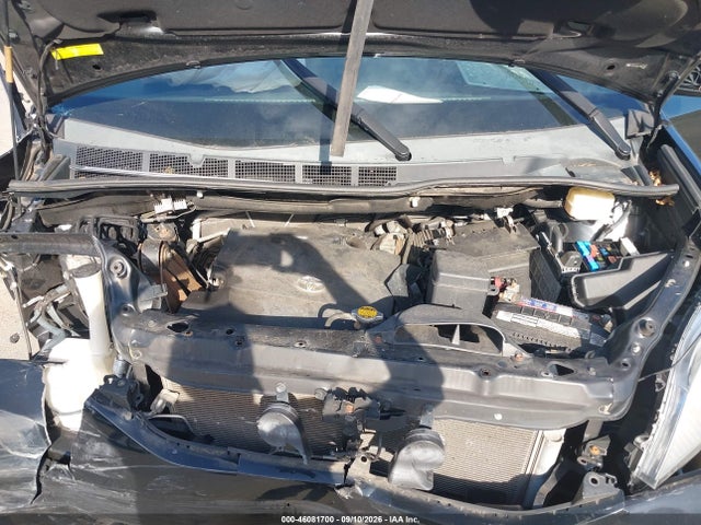 46081700 :رقم المزاد ، 5TDYK3DC2FS642860 vin ، 2015 Toyota Sienna Xle 8 Passenger مزاد بيع