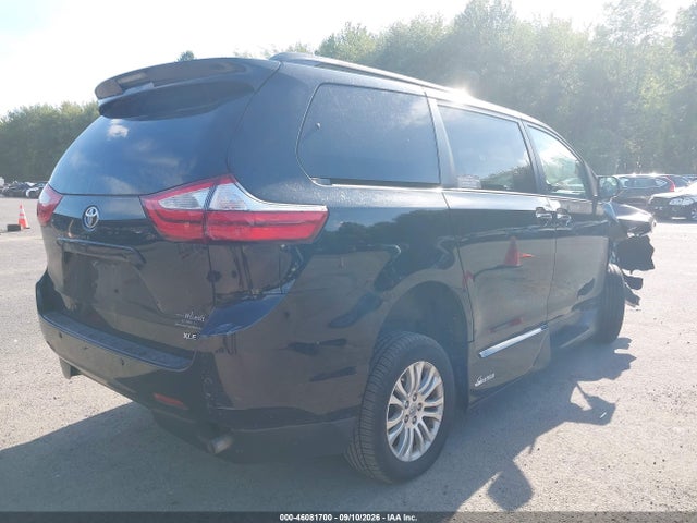 46081700 :رقم المزاد ، 5TDYK3DC2FS642860 vin ، 2015 Toyota Sienna Xle 8 Passenger مزاد بيع