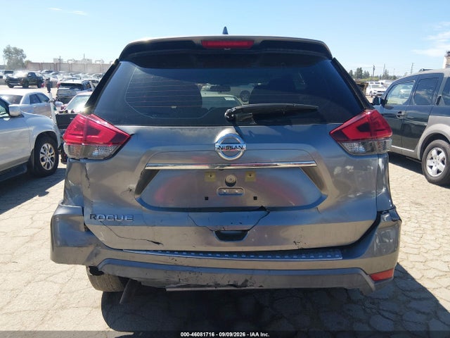 2017 Nissan Rogue S მანქანა იყიდება აუქციონზე, vin: KNMAT2MT4HP542605, აუქციონის ნომერი: 46081716