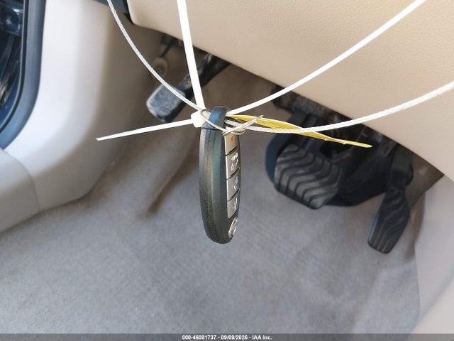 46081737 :رقم المزاد ، 5N1AT2MT6FC865411 vin ، 2015 Nissan Rogue Sl مزاد بيع