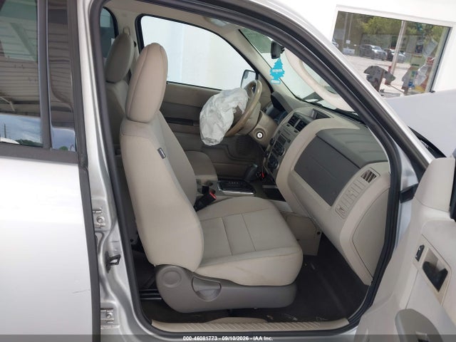 46081773 :رقم المزاد ، 1FMCU0D76BKB10126 vin ، 2011 Ford Escape Xlt مزاد بيع