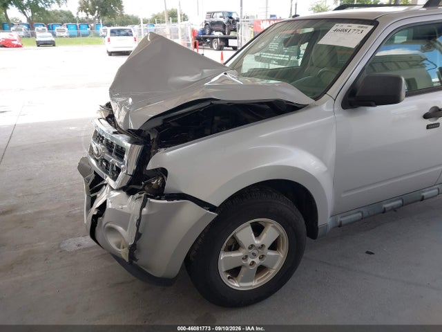 46081773 :رقم المزاد ، 1FMCU0D76BKB10126 vin ، 2011 Ford Escape Xlt مزاد بيع