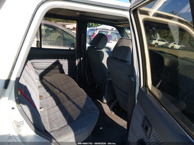1993 Toyota 4runner Vn29 Sr5 მანქანა იყიდება აუქციონზე, vin: JT3VN29V8P0018813, აუქციონის ნომერი: 46081782