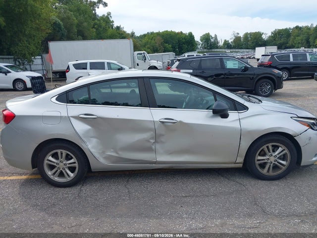 46081781 :رقم المزاد ، 1G1BE5SM0J7125606 vin ، 2018 Chevrolet Cruze Lt Auto مزاد بيع