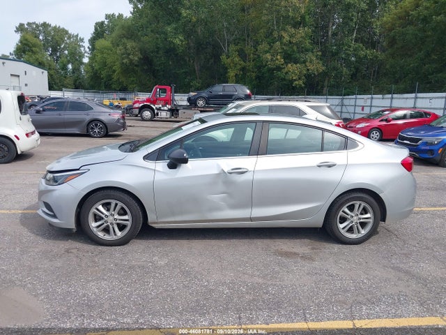 46081781 :رقم المزاد ، 1G1BE5SM0J7125606 vin ، 2018 Chevrolet Cruze Lt Auto مزاد بيع