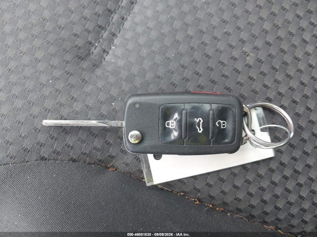 2012 Volkswagen Jetta 2.0l S მანქანა იყიდება აუქციონზე, vin: 3VW2K7AJ3CM336923, აუქციონის ნომერი: 46081830