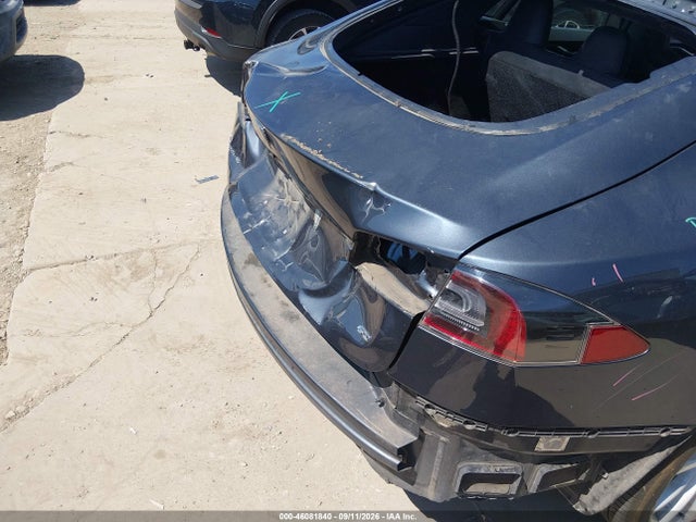 Продажа на аукционе авто 2016 Tesla Model S 60/70/75/85, vin: 5YJSA1E19GF161522, номер лота: 46081840
