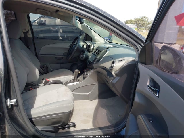 46081872 :رقم المزاد ، 1G1JC5SH8E4122352 vin ، 2014 Chevrolet Sonic Lt Auto مزاد بيع