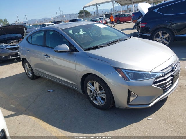 2020 Hyundai Elantra Value Edition მანქანა იყიდება აუქციონზე, vin: 5NPD84LFXLH557233, აუქციონის ნომერი: 46081931