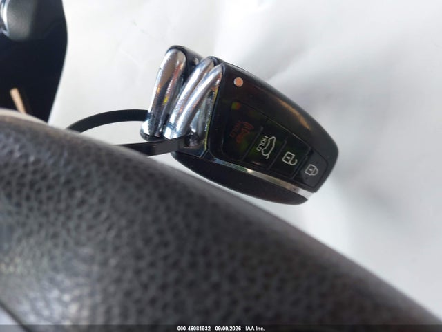 46081932 :رقم المزاد ، 5XYZU3LB8JG505466 vin ، 2018 Hyundai Santa Fe Sport 2.4l مزاد بيع