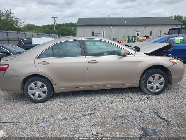 46081944 :رقم المزاد ، 4T4BE46K09R092227 vin ، 2009 Toyota Camry Le مزاد بيع