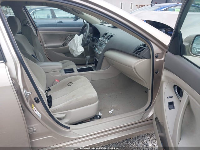 46081944 :رقم المزاد ، 4T4BE46K09R092227 vin ، 2009 Toyota Camry Le مزاد بيع