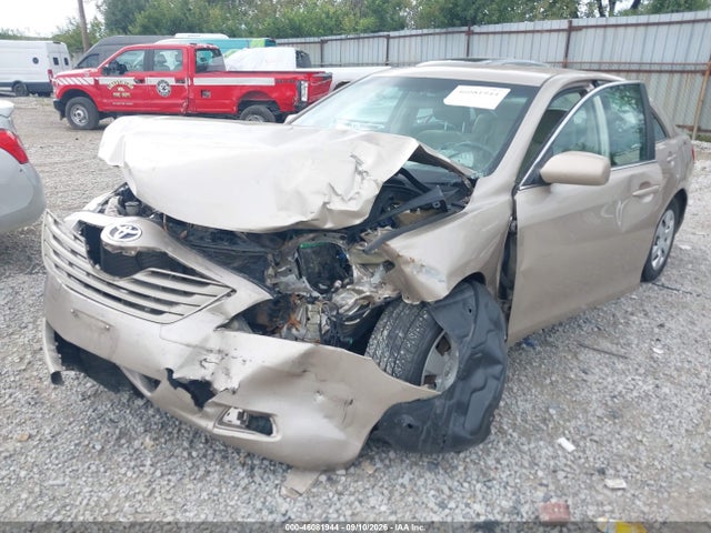 46081944 :رقم المزاد ، 4T4BE46K09R092227 vin ، 2009 Toyota Camry Le مزاد بيع
