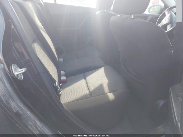 2011 Mazda Mazda3 I Sport მანქანა იყიდება აუქციონზე, vin: JM1BL1UG7B1417304, აუქციონის ნომერი: 46081965