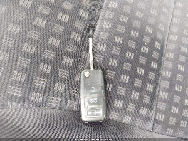 2002 Volkswagen Passat Gls მანქანა იყიდება აუქციონზე, vin: WVWVD63B42E420389, აუქციონის ნომერი: 46081983
