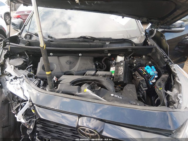 2021 Toyota Rav4 Xle Premium მანქანა იყიდება აუქციონზე, vin: 2T3A1RFV9MC239008, აუქციონის ნომერი: 46082052