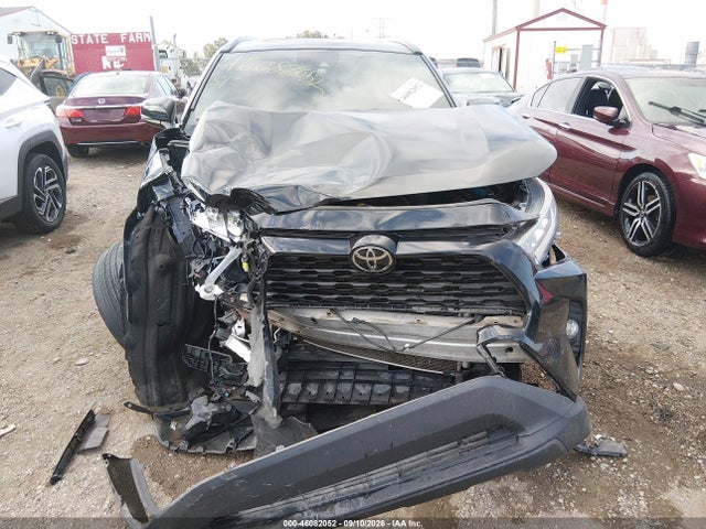 2021 Toyota Rav4 Xle Premium მანქანა იყიდება აუქციონზე, vin: 2T3A1RFV9MC239008, აუქციონის ნომერი: 46082052