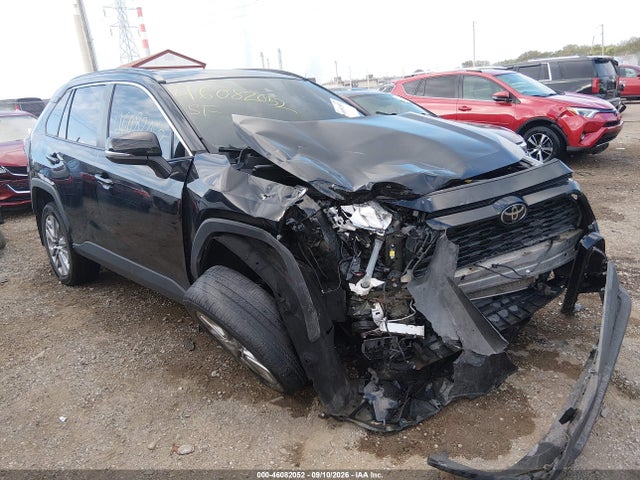 2021 Toyota Rav4 Xle Premium მანქანა იყიდება აუქციონზე, vin: 2T3A1RFV9MC239008, აუქციონის ნომერი: 46082052
