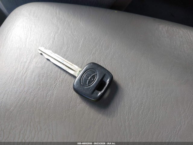 2006 Toyota Camry Std მანქანა იყიდება აუქციონზე, vin: 4T1BE32K56U737251, აუქციონის ნომერი: 46082058