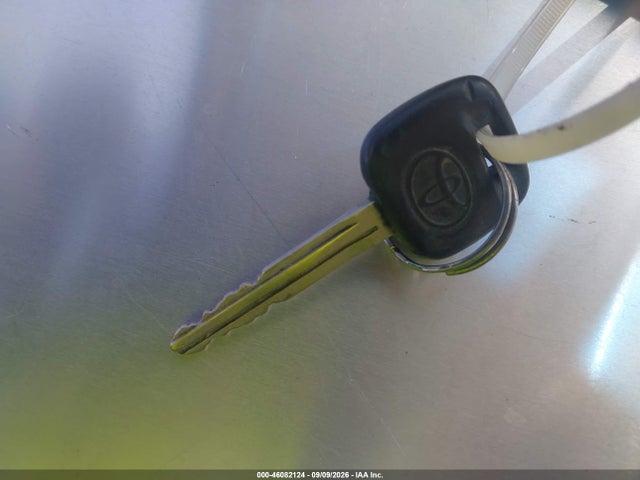 Продажа на аукционе авто 2004 Toyota Matrix Standard, vin: 2T1KR32E94C308241, номер лота: 46082124