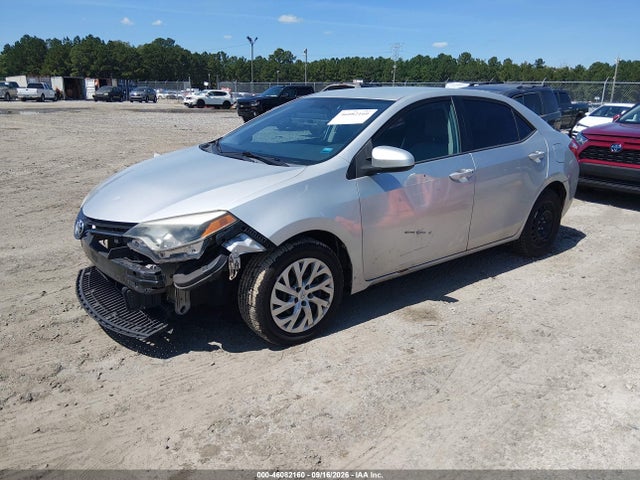 Toyota COROLLA LE 2016 5YFBURHE5GP389526 Image 2