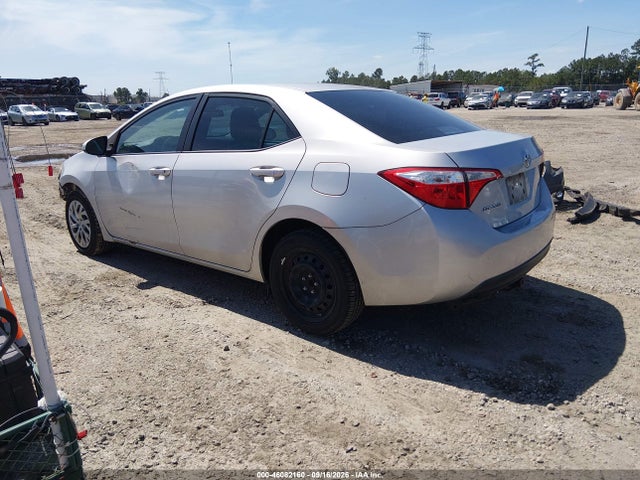 Toyota COROLLA LE 2016 5YFBURHE5GP389526 Image 3