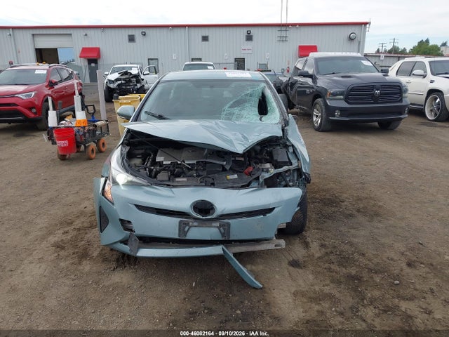 2016 Toyota Prius Two მანქანა იყიდება აუქციონზე, vin: JTDKBRFU4G3003669, აუქციონის ნომერი: 46082164
