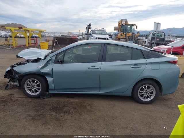 2016 Toyota Prius Two მანქანა იყიდება აუქციონზე, vin: JTDKBRFU4G3003669, აუქციონის ნომერი: 46082164