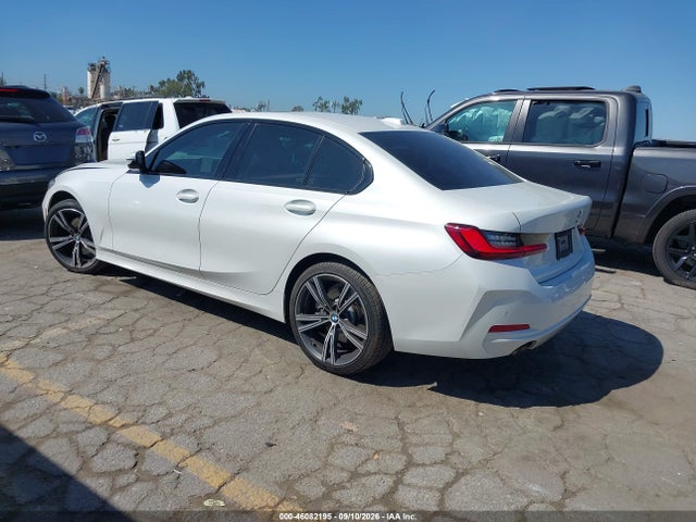 2023 Bmw 330i მანქანა იყიდება აუქციონზე, vin: 3MW69FF00P8D43835, აუქციონის ნომერი: 46082195