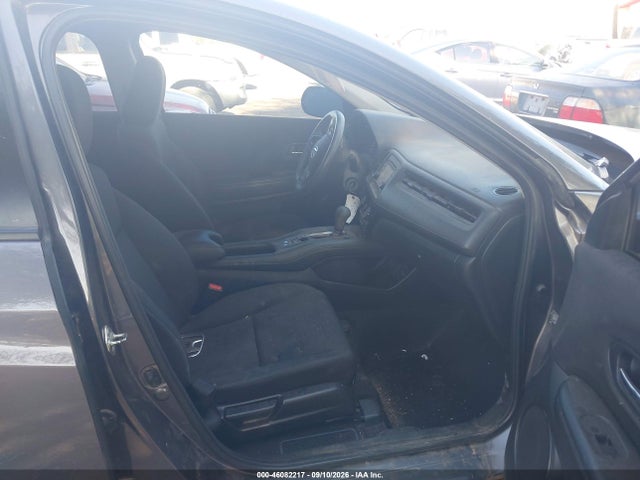 Продажа на аукционе авто 2017 Honda Hr-v Lx, vin: 3CZRU5H37HG703166, номер лота: 46082217