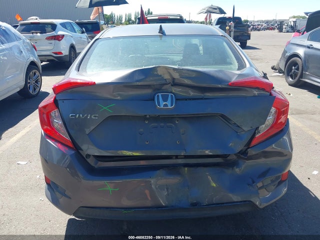 Honda CIVIC EX 2018 2HGFC2F72JH580433 Image 16