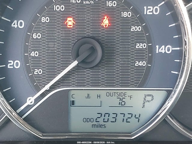 46082296 :رقم المزاد ، 5YFBURHE4FP209242 vin ، 2015 Toyota Corolla Le مزاد بيع