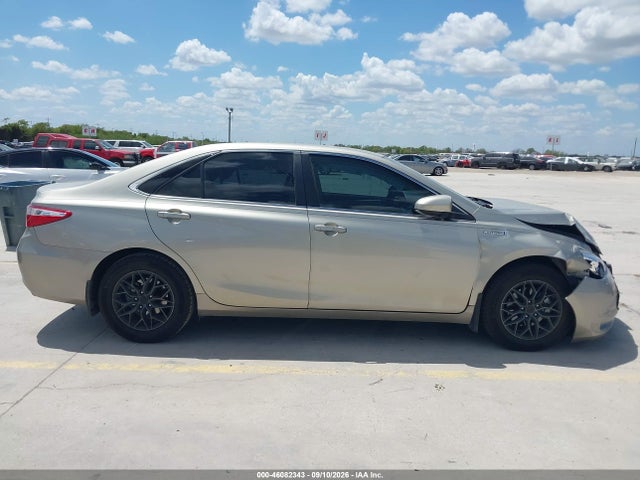 2015 Toyota Camry Hybrid Le მანქანა იყიდება აუქციონზე, vin: 4T1BD1FK0FU162610, აუქციონის ნომერი: 46082343