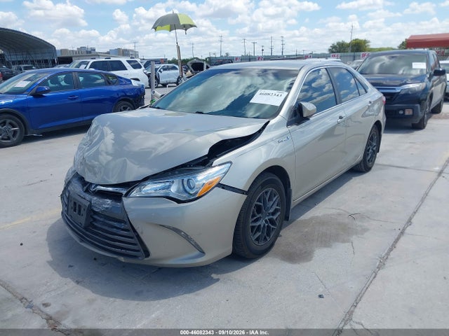 2015 Toyota Camry Hybrid Le მანქანა იყიდება აუქციონზე, vin: 4T1BD1FK0FU162610, აუქციონის ნომერი: 46082343