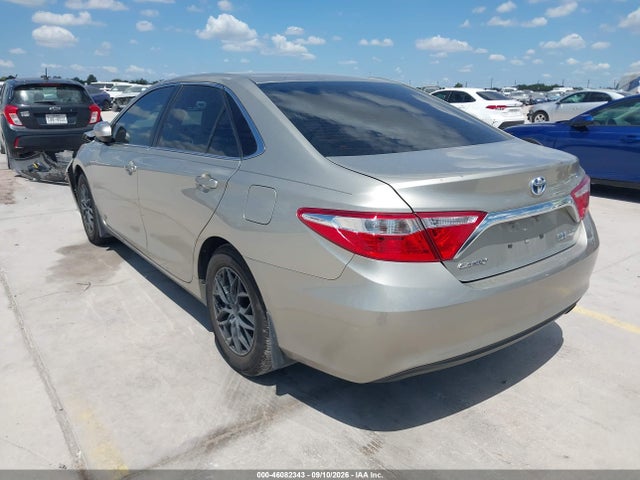 2015 Toyota Camry Hybrid Le მანქანა იყიდება აუქციონზე, vin: 4T1BD1FK0FU162610, აუქციონის ნომერი: 46082343