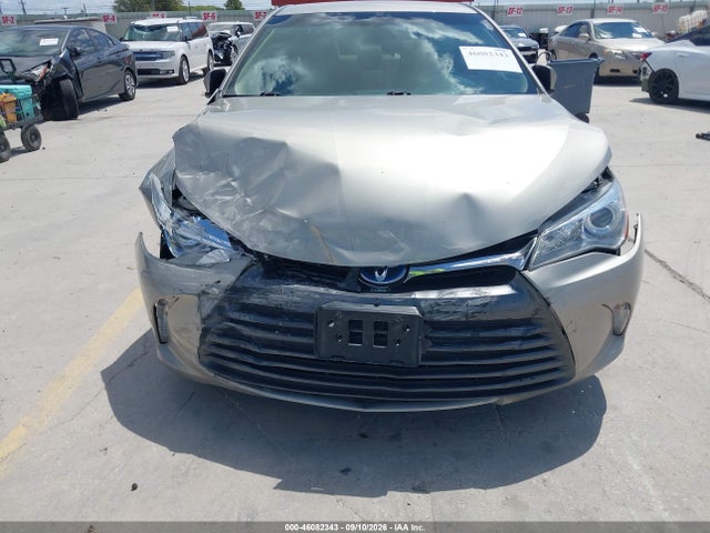 2015 Toyota Camry Hybrid Le მანქანა იყიდება აუქციონზე, vin: 4T1BD1FK0FU162610, აუქციონის ნომერი: 46082343
