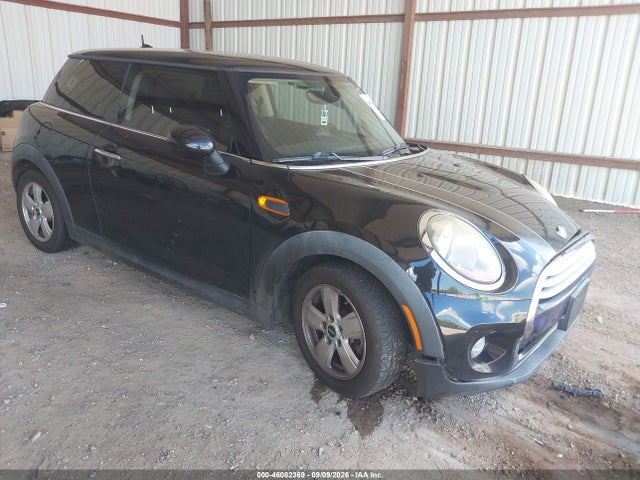 Продаж на аукціоні авто 2015 Mini Hardtop Cooper, vin: WMWXM5C50F3B34179, номер лоту: 46082369