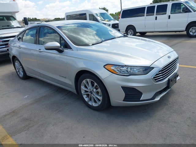 46082385 :رقم المزاد ، 3FA6P0LU3KR100428 vin ، 2019 Ford Fusion Hybrid Se مزاد بيع