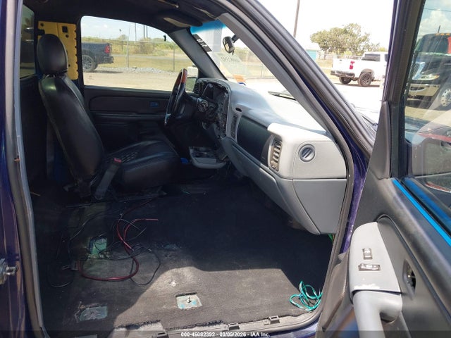 Aukcja sprzedaży 2000 Gmc Sierra 1500 Sle, vin: 1GTEC14V2YZ217811, numer aukcji: 46082392
