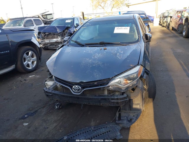 46082400 :رقم المزاد ، 5YFBURHE8FP326032 vin ، 2015 Toyota Corolla Le Plus مزاد بيع