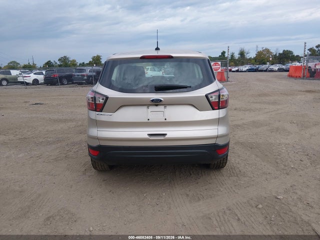 46082408 :رقم المزاد ، 1FMCU0F71HUB12117 vin ، 2017 Ford Escape S مزاد بيع