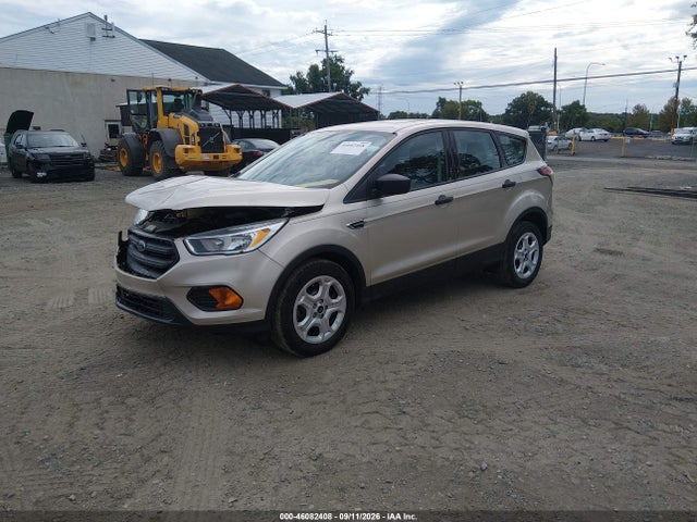 46082408 :رقم المزاد ، 1FMCU0F71HUB12117 vin ، 2017 Ford Escape S مزاد بيع