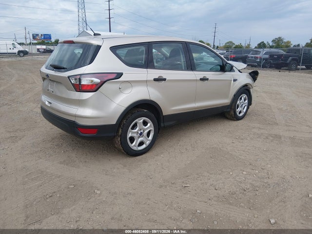 46082408 :رقم المزاد ، 1FMCU0F71HUB12117 vin ، 2017 Ford Escape S مزاد بيع
