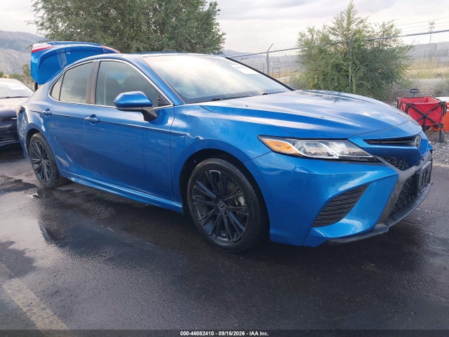 2018 4T1B11HK1JU131784 main image