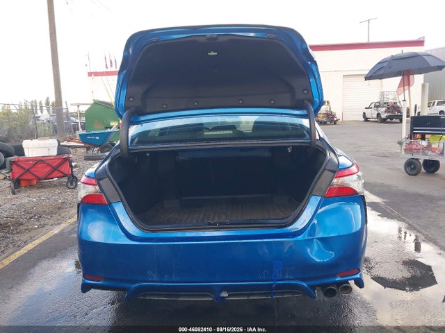 46082410 :رقم المزاد ، 4T1B11HK1JU131784 vin ، 2018 Toyota Camry Se مزاد بيع